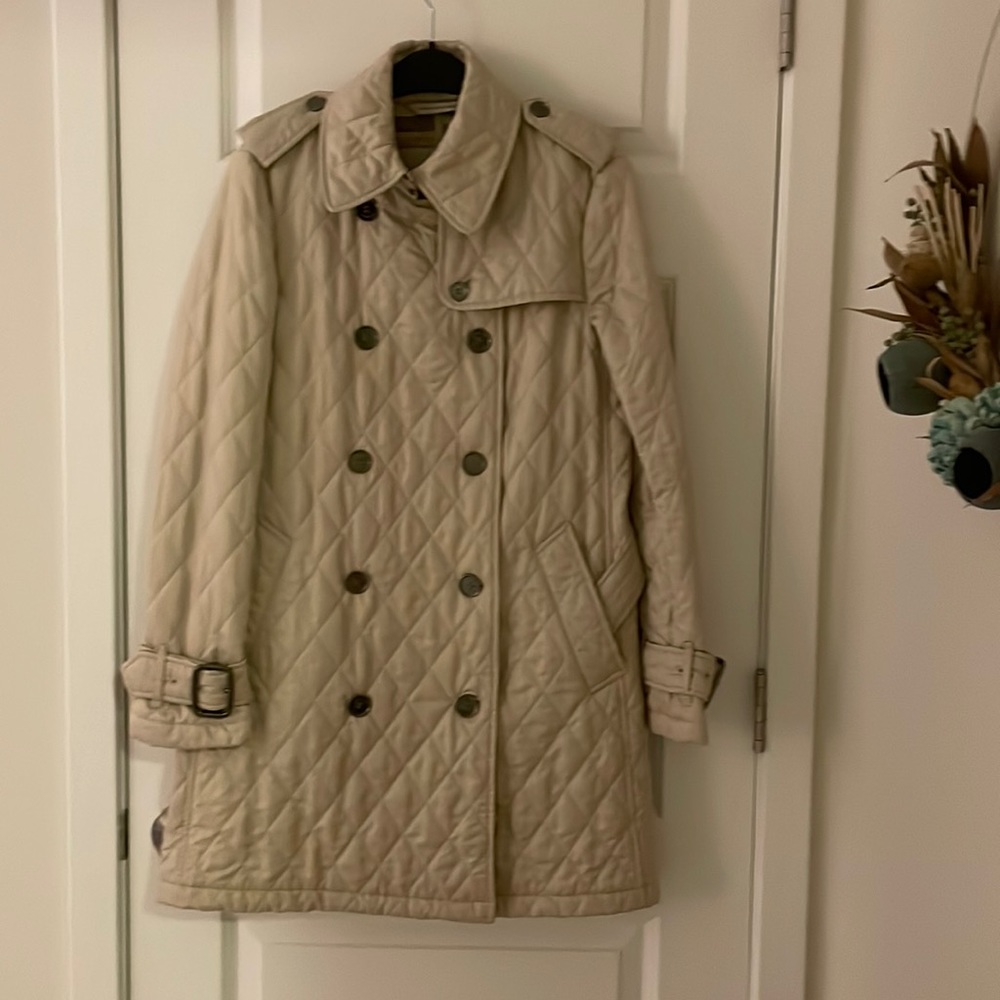 Burberry beige quilted coat